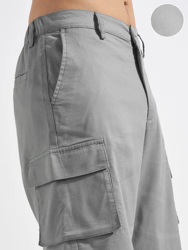 Highlander Men Grey Relaxed Fit Cargo Shorts