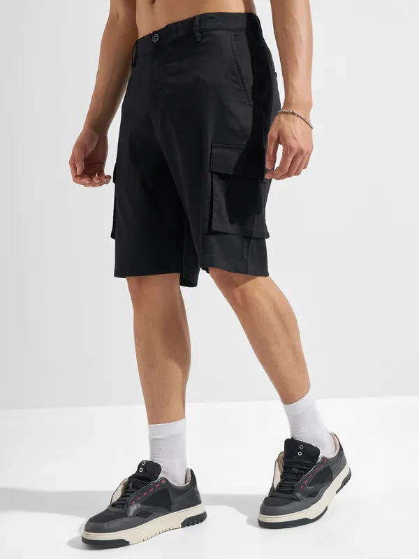 Highlander Men Black Relaxed Fit Cargo Shorts