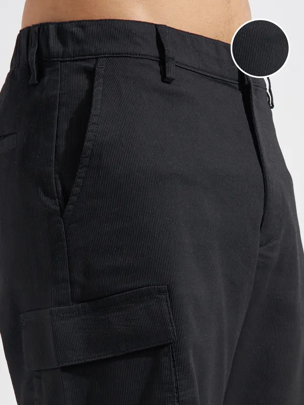 Highlander Men Black Relaxed Fit Cargo Shorts