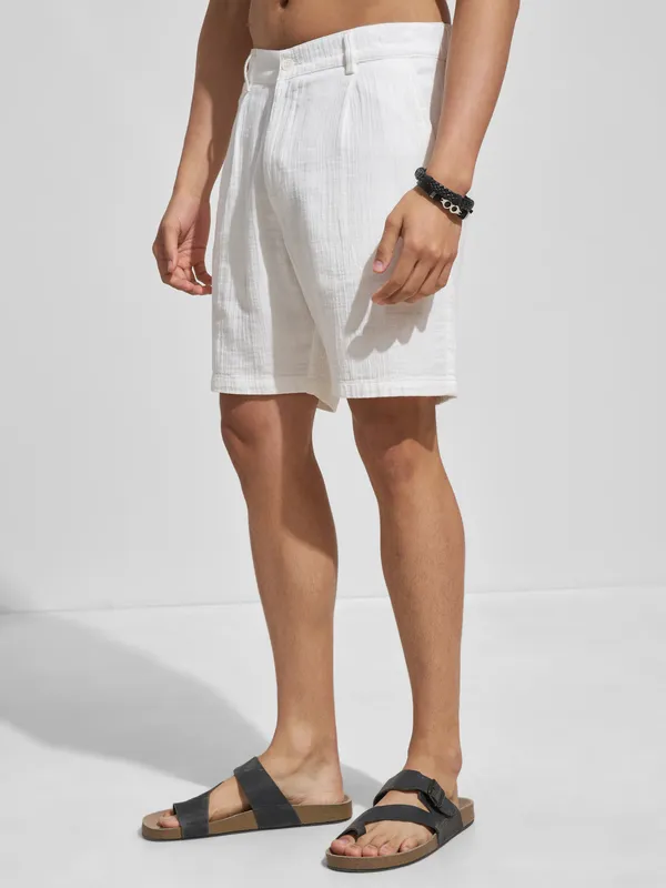 Highlander Men White Relaxed Fit Regular Shorts