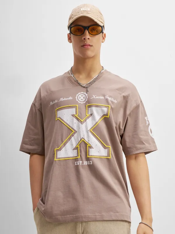 X-Men Men Embroidered V-Neck T-Shirt