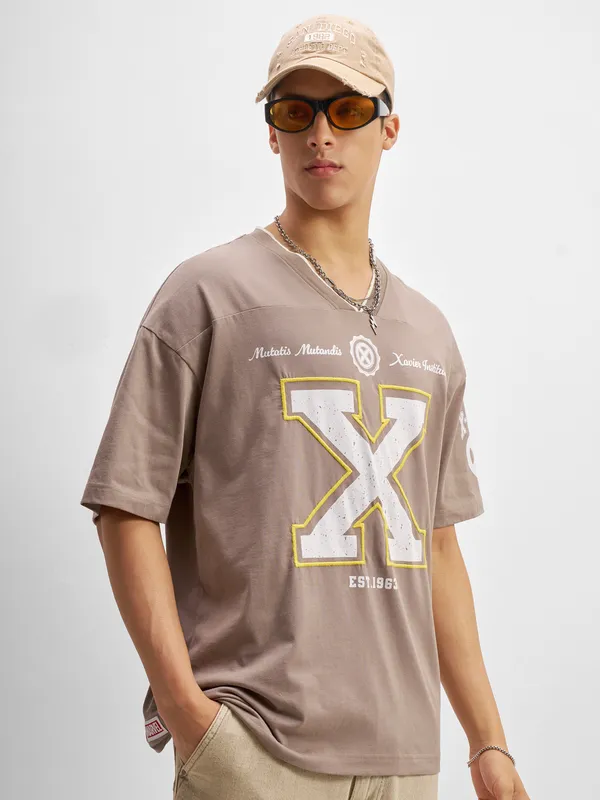 X-Men Men Embroidered V-Neck T-Shirt