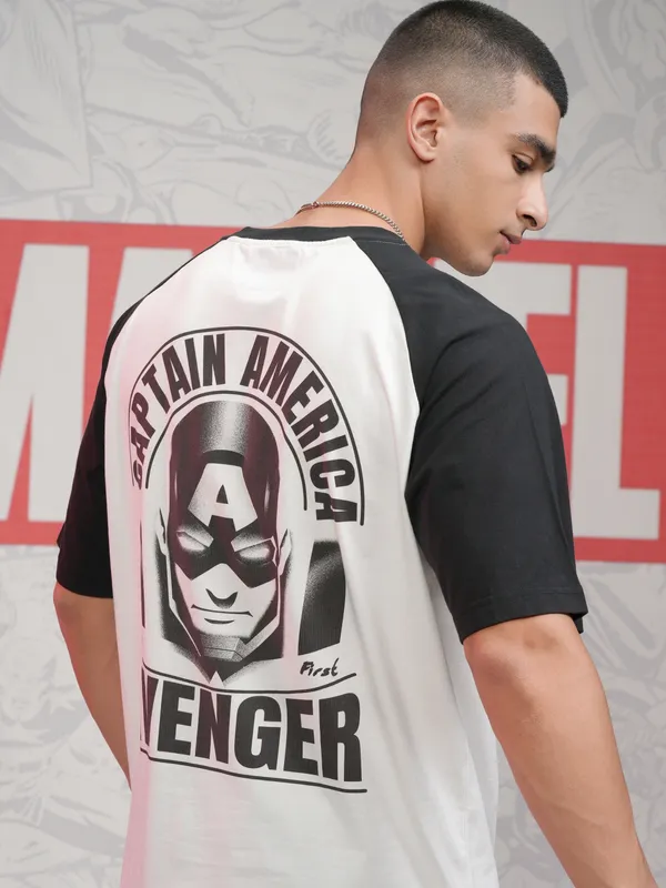 Marvel By Highlander Men White Captain America Printed Round Neck Oversized Fit T-Shirt