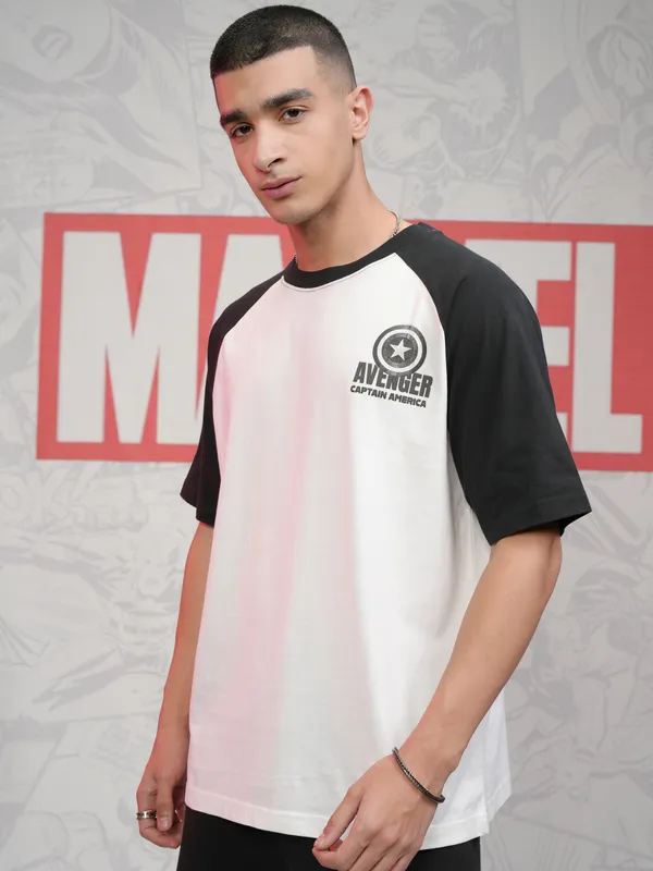 Marvel By Highlander Men White Captain America Printed Round Neck Oversized Fit T-Shirt