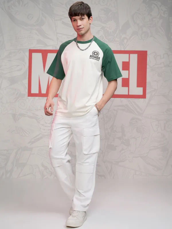 Marvel By Highlander Men Off White Captain America Printed Round Neck Oversized Fit T-Shirt