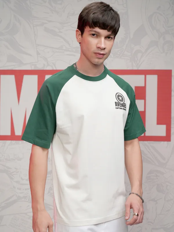 Marvel By Highlander Men Off White Captain America Printed Round Neck Oversized Fit T-Shirt