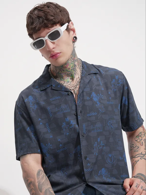 Marvel By Highlander Men Grey Iron Man Printed Relaxed Fit Casual Shirt