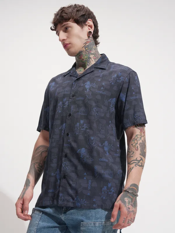 Marvel By Highlander Men Grey Iron Man Printed Relaxed Fit Casual Shirt