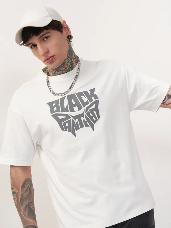 Marvel By Highlander Men White Black Panther Printed Round Neck T-Shirt