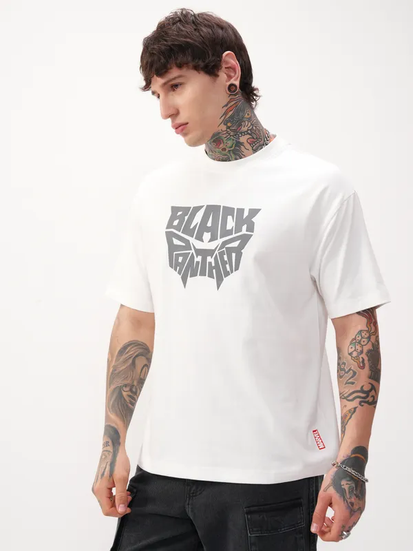 Marvel By Highlander Men White Black Panther Printed Round Neck T-Shirt