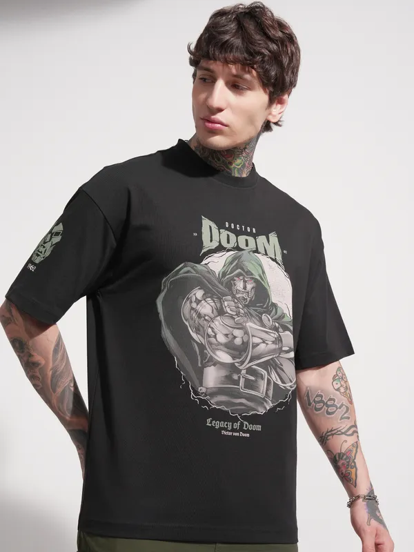 Marvel by Highlander Men Black Printed Doctor Doom Round Neck Oversized Fit T-Shirt