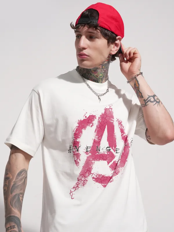 Marvel By Highlander Men Off White Avengers Printed Round Neck T-Shirt