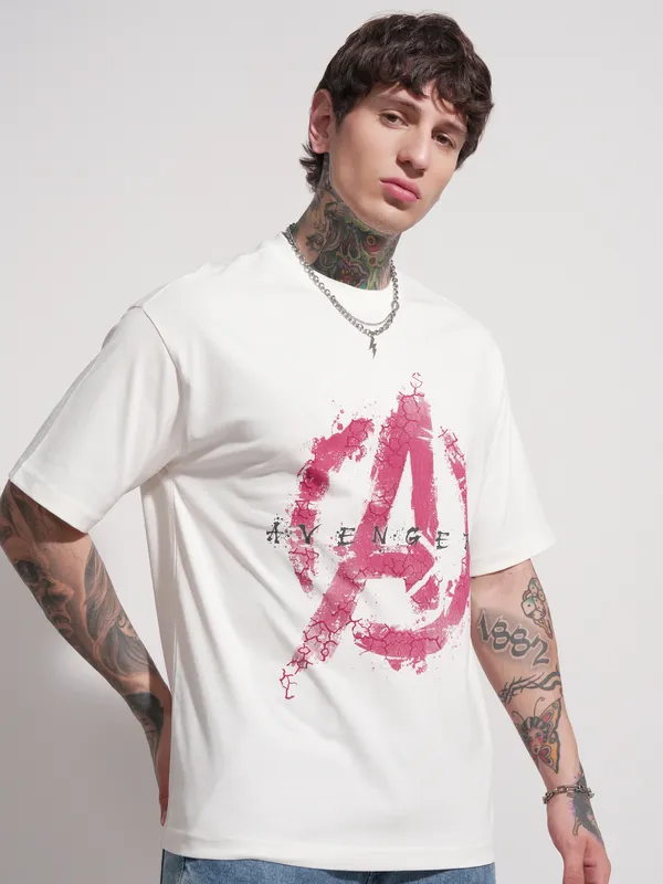 Marvel By Highlander Men Off White Avengers Printed Round Neck T-Shirt