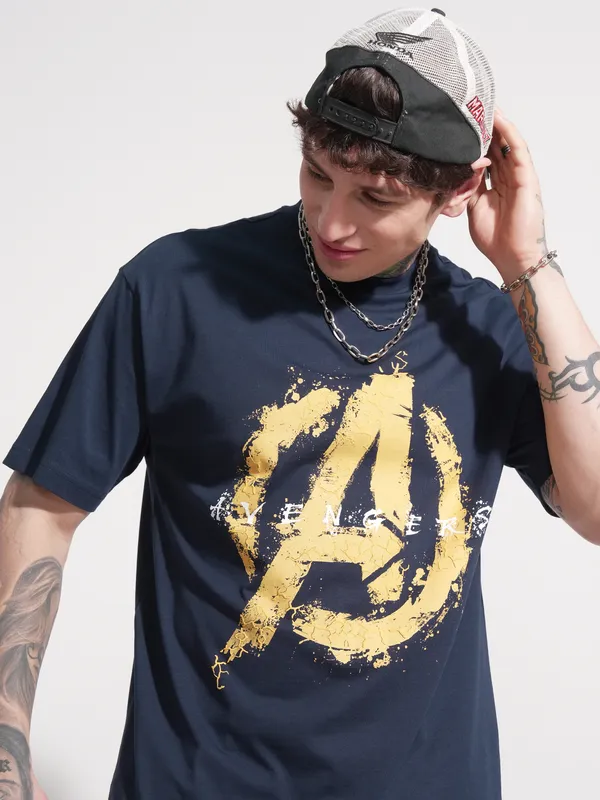 Marvel By Highlander Men Navy Blue Avengers Printed Round Neck T-Shirt