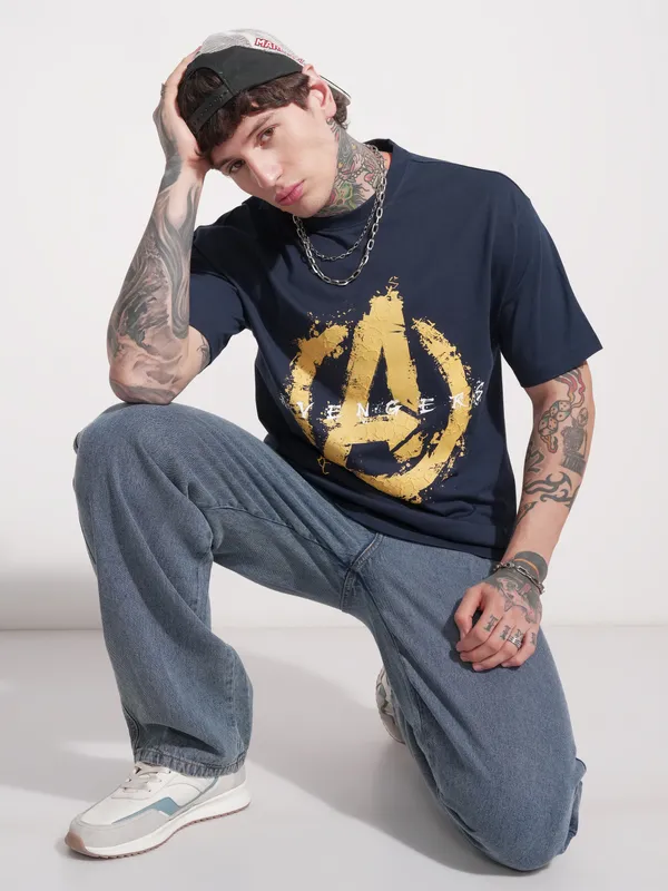 Marvel By Highlander Men Navy Blue Avengers Printed Round Neck T-Shirt
