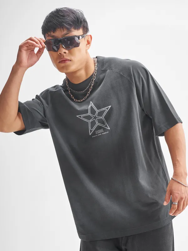 Marvel By Highlander Men Black Captain America Printed Round Neck Oversized Fit T-Shirt