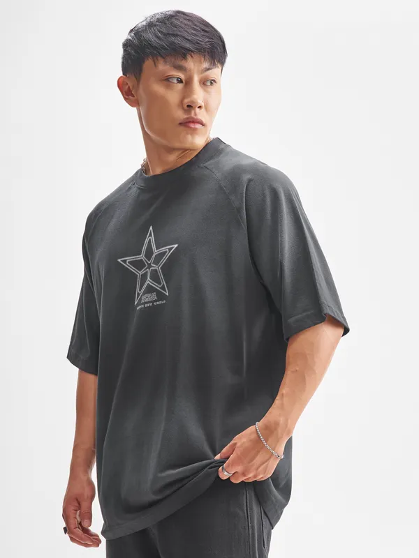 Marvel By Highlander Men Black Captain America Printed Round Neck Oversized Fit T-Shirt