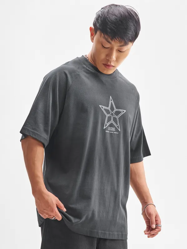 Marvel By Highlander Men Black Captain America Printed Round Neck Oversized Fit T-Shirt