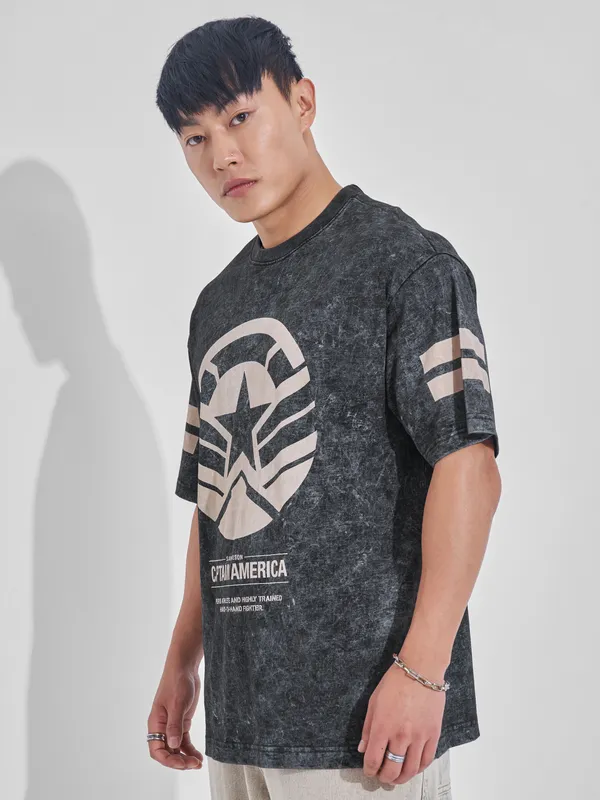 Marvel By Highlander Men Black Captain America Printed Round Neck T-Shirt