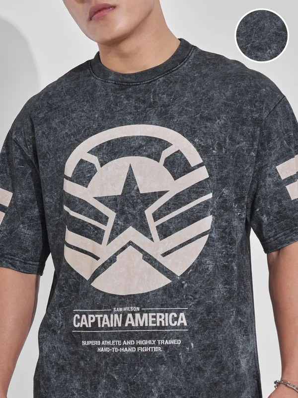 Marvel By Highlander Men Black Captain America Printed Round Neck T-Shirt