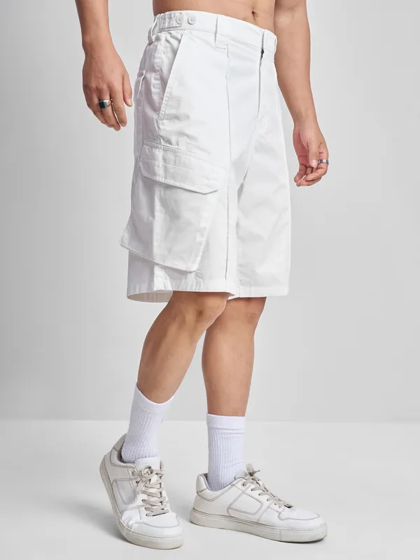 Marvel By Highlander Men White Iron Man Relaxed Fit Cargo Shorts