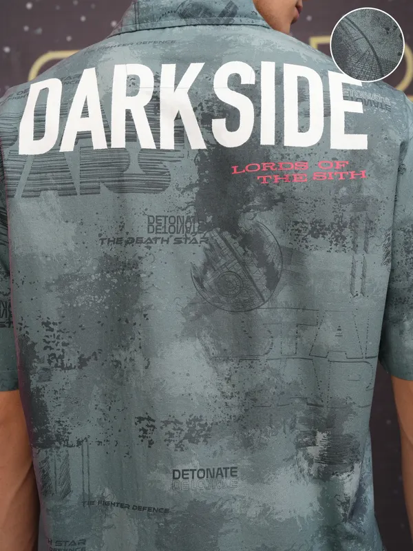 Star Wars By Highlander Men Green Dark Side Printed Relaxed Fit Casual Shirt
