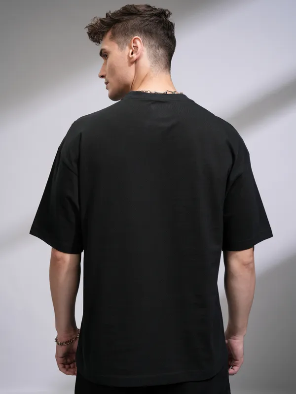 Highlander Men Black Star Wars Printed Round Neck Oversized Fit T-Shirt