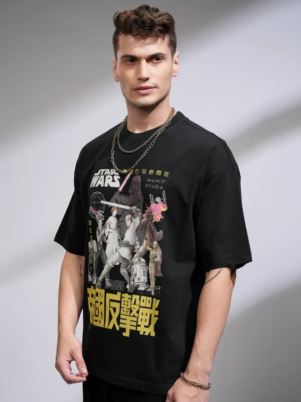 Highlander Men Black Star Wars Printed Round Neck Oversized Fit T-Shirt