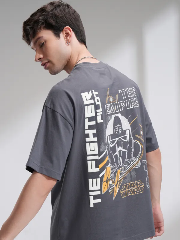 Star Wars By Highlander Men Grey Darth Vader Printed Oversized Fit T-Shirt