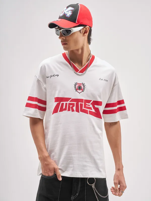 Highlander Men White Ninja Turtles Embroidered V-Neck Embroidered T-Shirt
