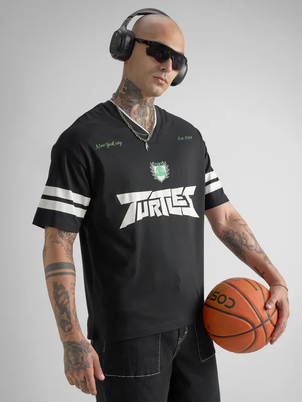 Highlander Men Black Ninja Turtles Printed V-Neck Oversized Fit T-Shirt