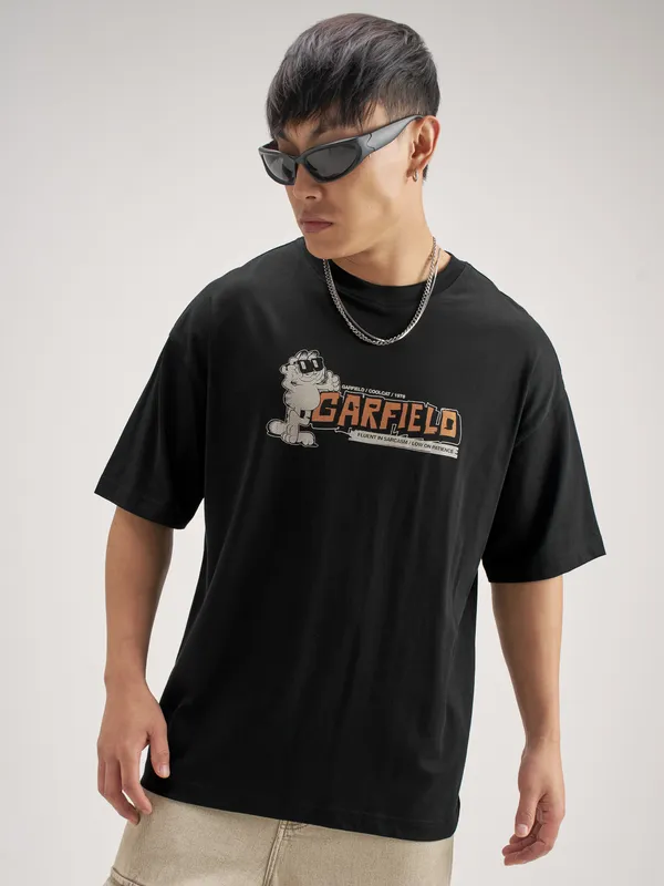Highlander Men Black Garfield Printed Round Neck Oversized Fit T-Shirt