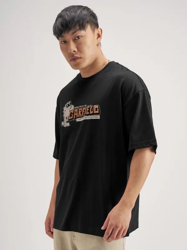Highlander Men Black Garfield Printed Round Neck Oversized Fit T-Shirt