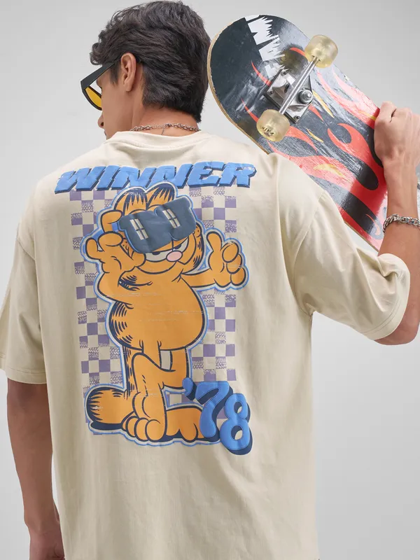 Highlander Men Beige Garfield Printed Round Neck T-Shirt
