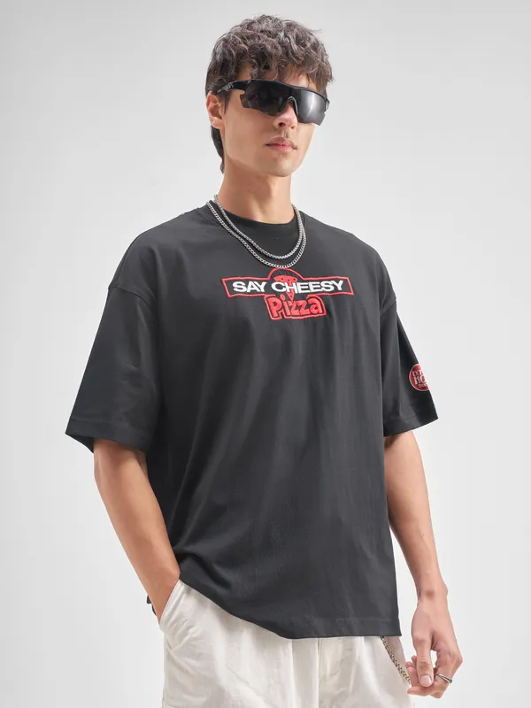 Highlander Men Black Ninja Turtles Embroidered Round Neck Embroidered T-Shirt