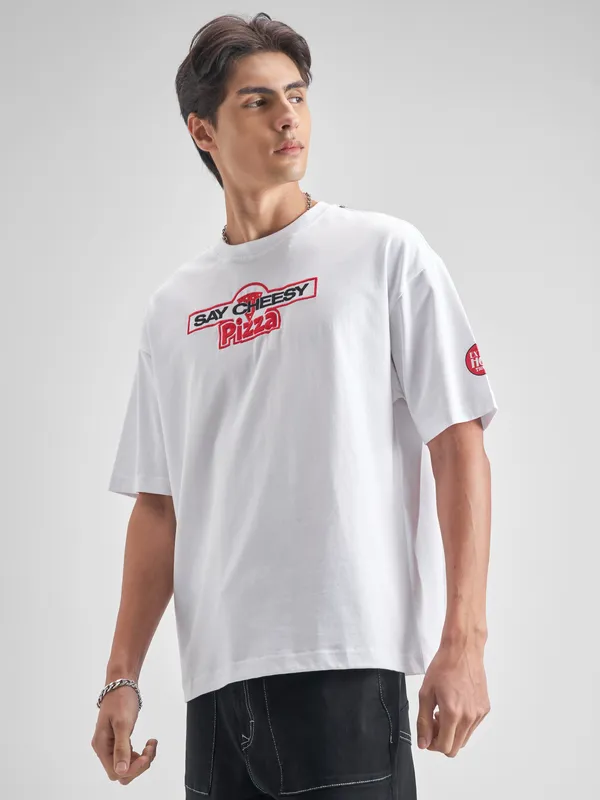 Highlander Men White Ninja Turtles Embroidered Round Neck T-Shirt