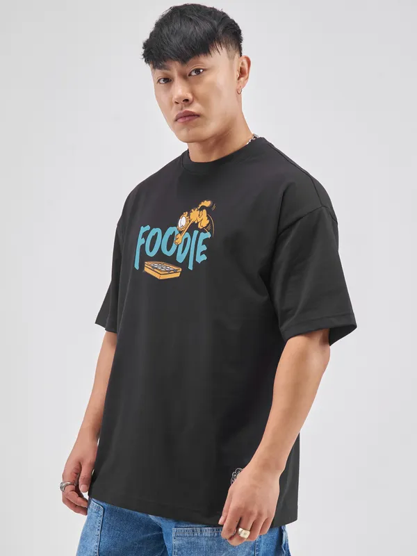 Highlander Men Black Garfield Printed Round Neck Oversized Fit T-Shirt