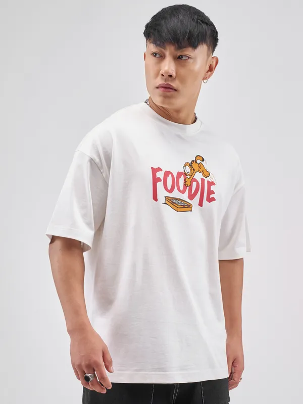Highlander Men White Garfield Printed Round Neck Oversized Fit T-Shirt