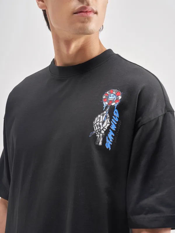 Highlander Men Black SmileyWorldÂ® Printed Round Neck T-Shirt