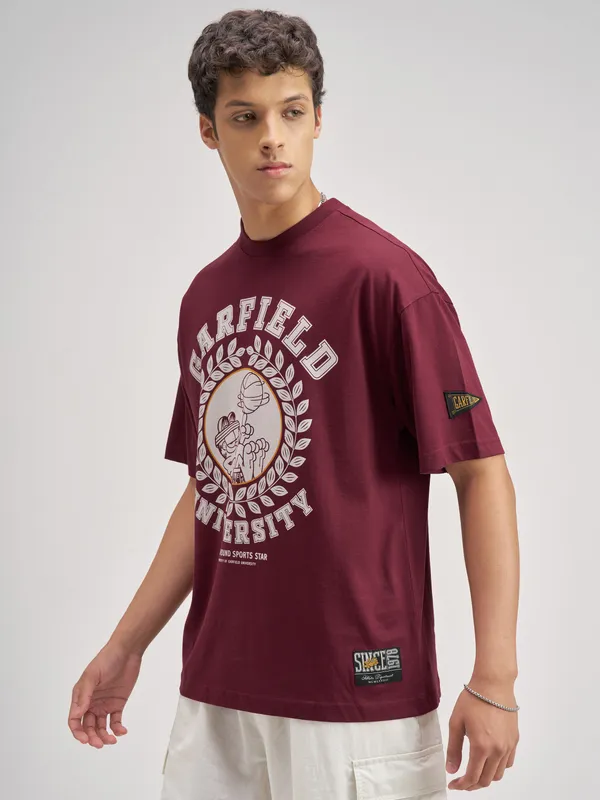 Highlander Men Maroon Garfield Printed Round Neck Oversized Fit T-Shirt