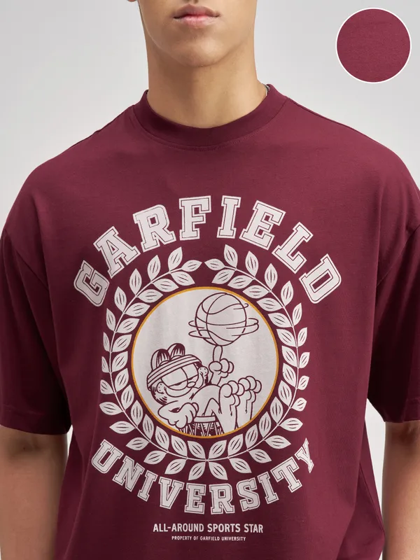 Highlander Men Maroon Garfield Printed Round Neck Oversized Fit T-Shirt