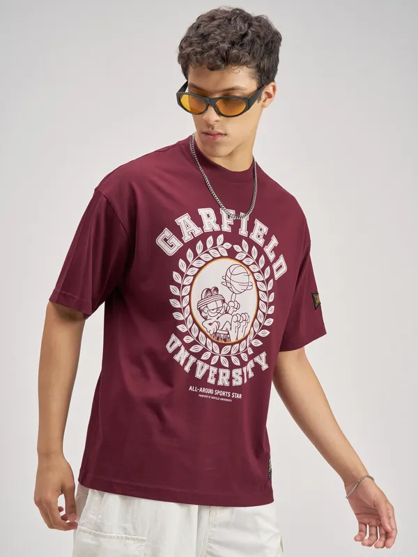Highlander Men Maroon Garfield Printed Round Neck Oversized Fit T-Shirt