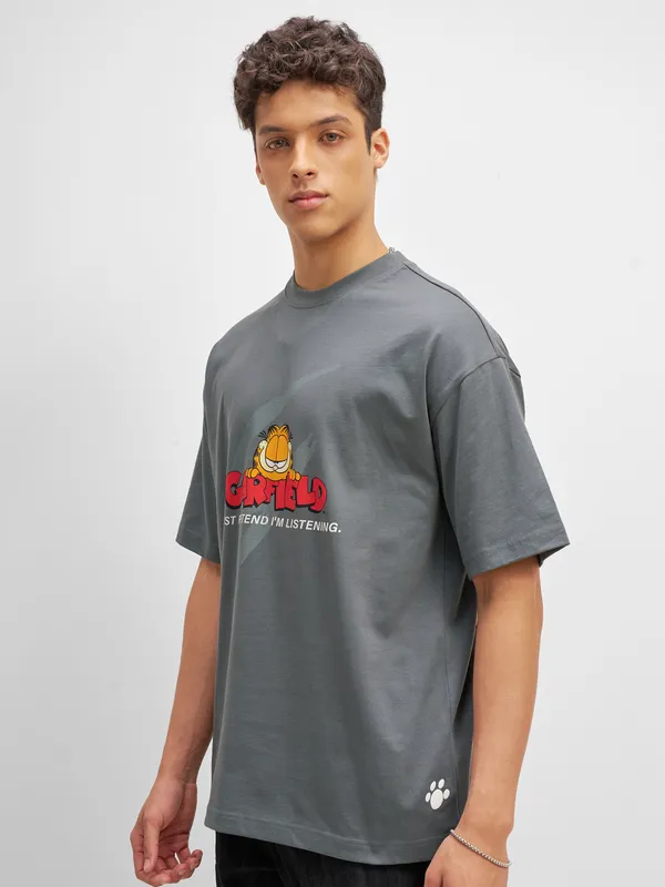Highlander Men Grey Garfield Printed Round Neck Oversized Fit T-Shirt