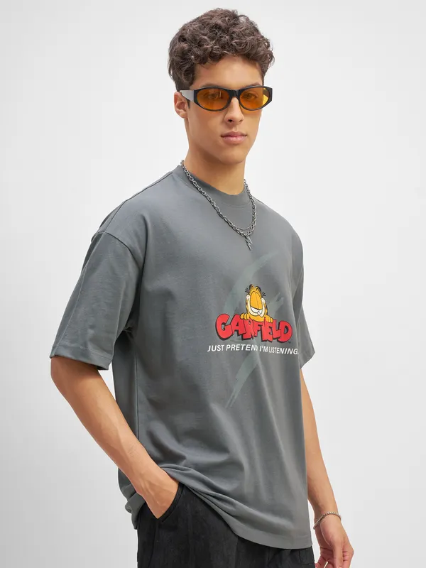 Highlander Men Grey Garfield Printed Round Neck Oversized Fit T-Shirt