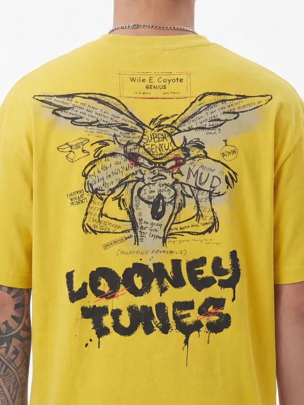 WB By Highlander Men Yellow Looney Tunes Printed Round Neck T-Shirt