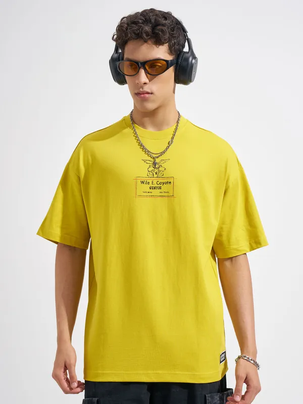 WB By Highlander Men Yellow Looney Tunes Printed Round Neck T-Shirt