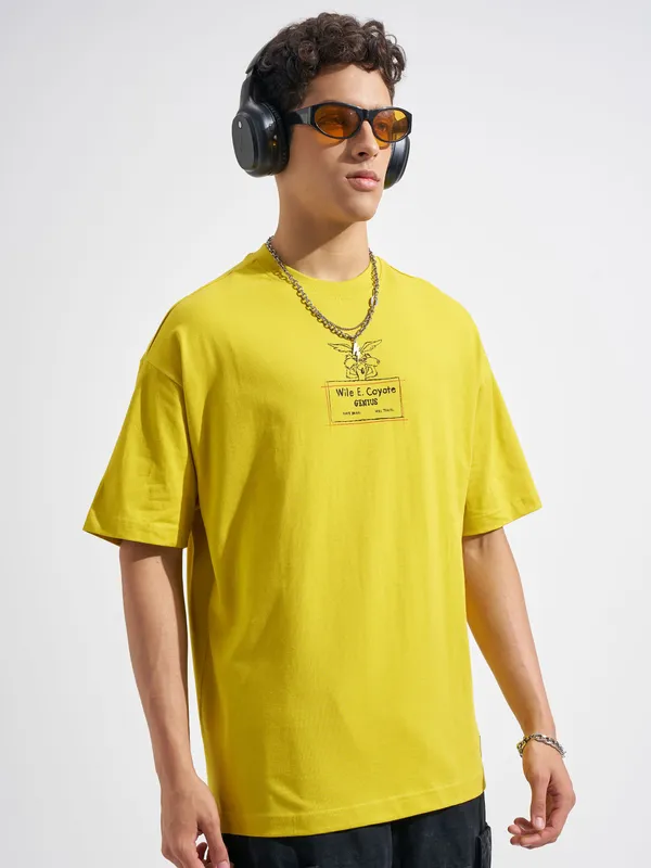 WB By Highlander Men Yellow Looney Tunes Printed Round Neck T-Shirt