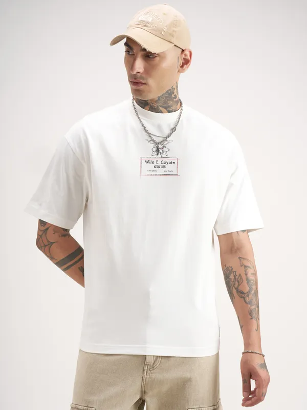 WB By Highlander Men White Looney Tunes Printed Round Neck T-Shirt