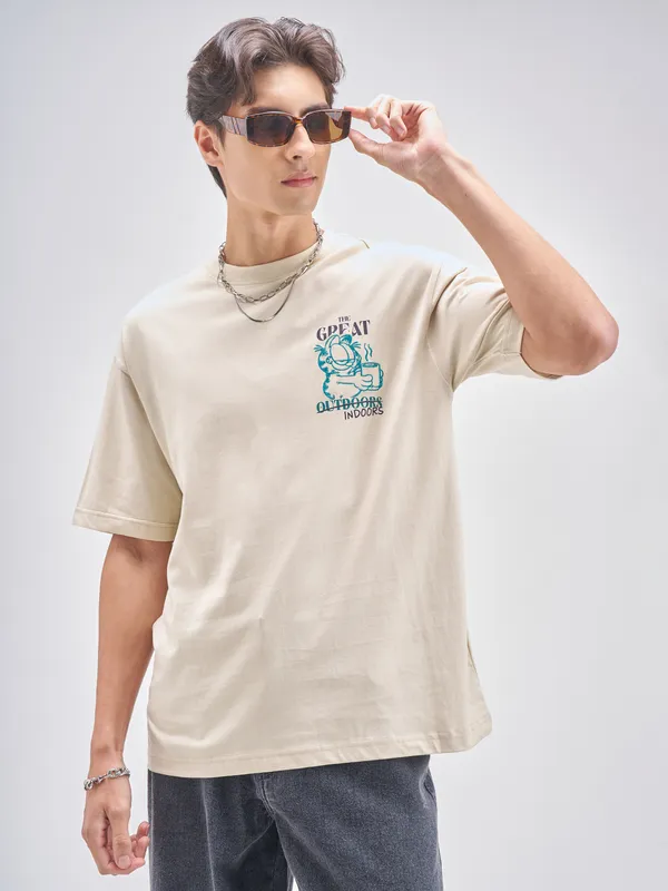 Highlander Men Beige Garfield Embroidered Round Neck T-Shirt