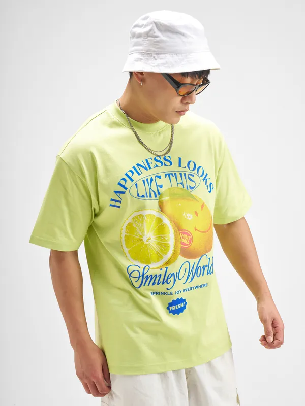 Highlander Men Green SmileyWorldÂ® Printed Round Neck T-Shirt